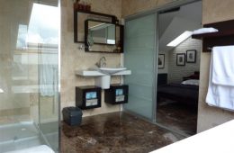 Beautiful Ensuite